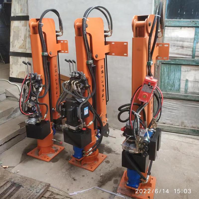 任县重汽蓝牌随车吊 3.2吨 国六动力强 液压驱动 农用自卸起重机